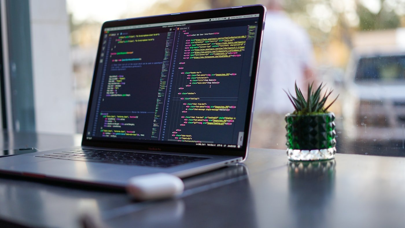 Essential SaaS admin dashboard features for support and operations
